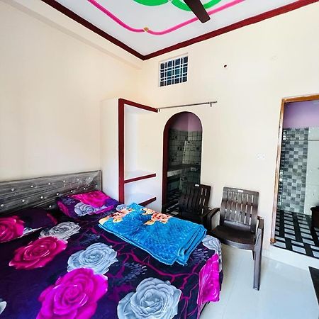 Gayatri Homestay Rudraprayag ภายนอก รูปภาพ