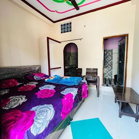 Gayatri Homestay Rudraprayag ภายนอก รูปภาพ